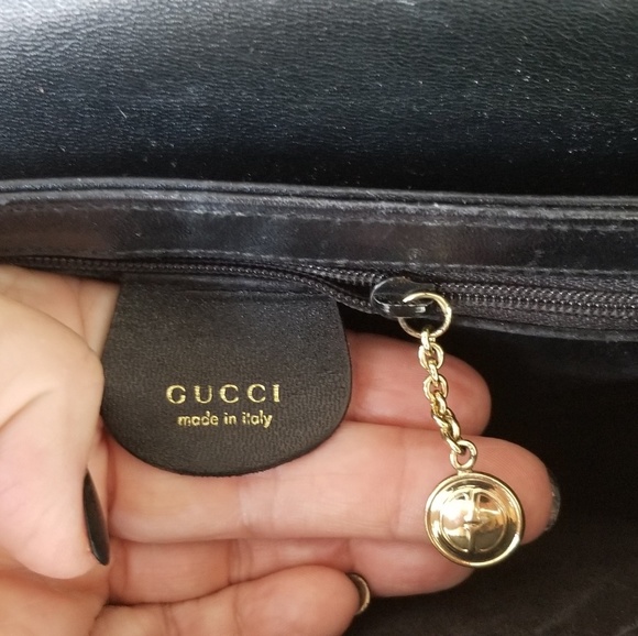 Black leather Gucci shoulder bag